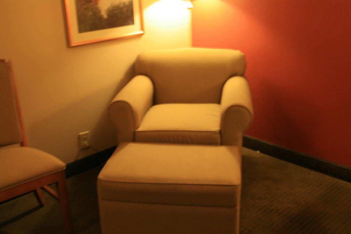 Hampton Inn Birmingham/Fultondale Szoba fotó