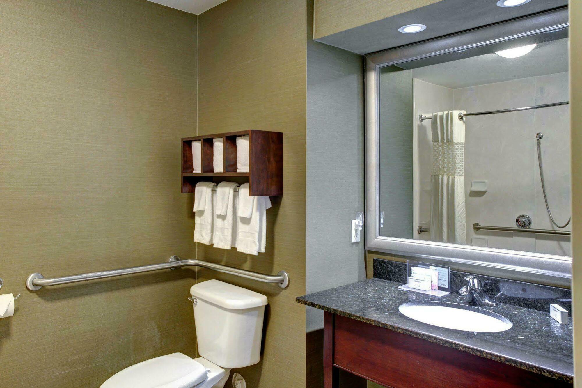 Hampton Inn Birmingham/Fultondale Kültér fotó
