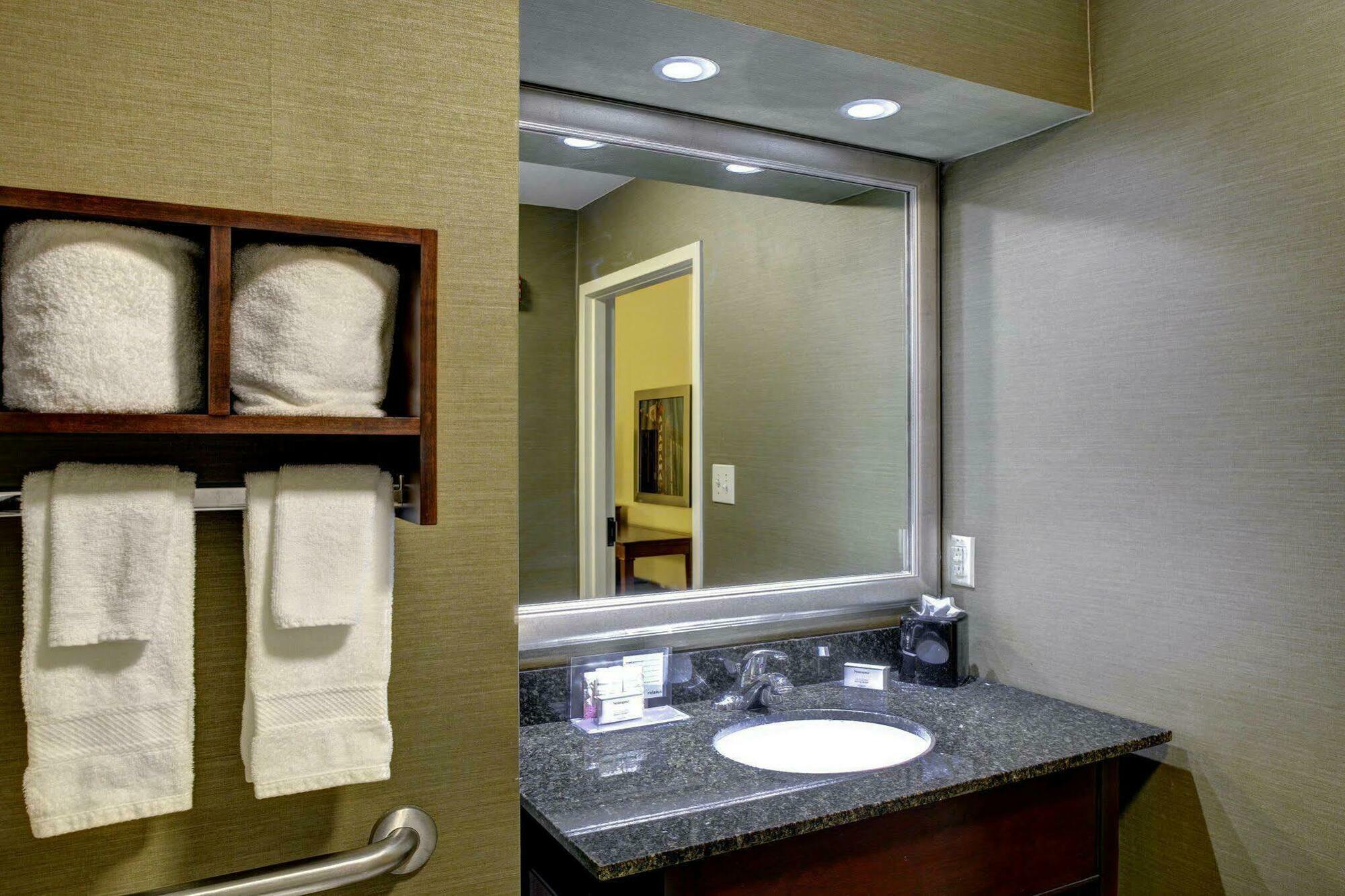 Hampton Inn Birmingham/Fultondale Kültér fotó